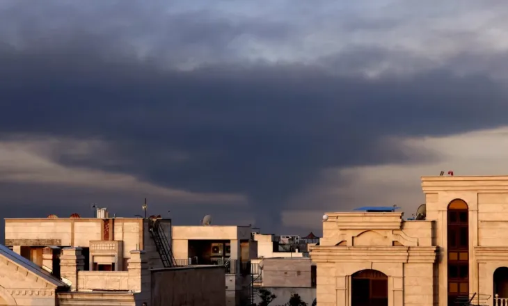 Izraeli nis një valë të re sulmesh kundër Iranit, forcat ajrore godasin Teheranin