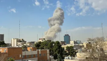 Izraeli nis një valë të re sulmesh në Teheran