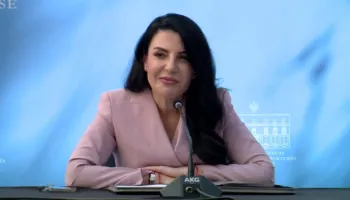 “Jam rritur me gjyqe publike”/ Balluku: Më vjen keq që situata ime personale ka krijuar vonesa në procese jetësore të ministrisë