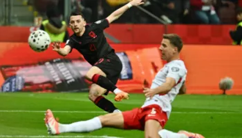 Jashtë/ Shqipëria përmbyset në të dytën