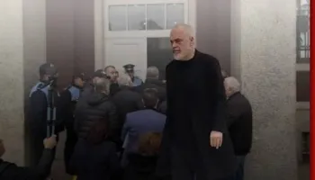 Jo vetëm protesta/ Banorët e Durrësit ndjekin rrugën ligjore kundër projektit TID