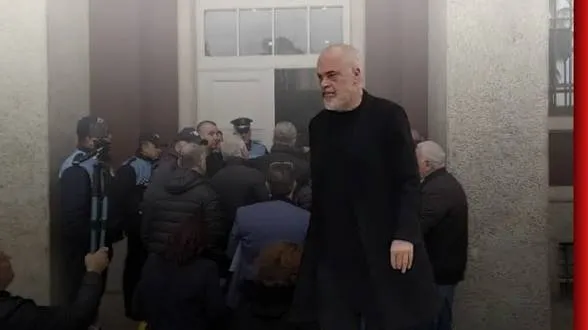 Jo vetëm protesta/ Banorët e Durrësit ndjekin rrugën ligjore kundër projektit TID