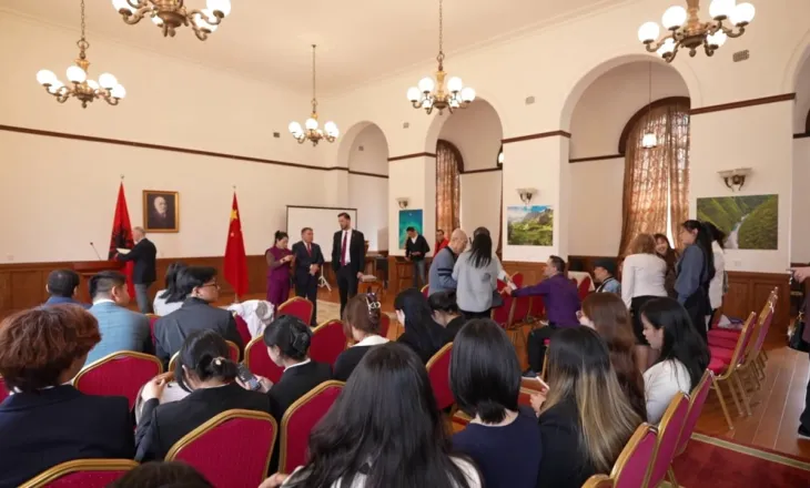 Kadare dhe Agolli kujtohen në Kinë, eventi nga Ambasada e Shqipërisë dhe Katedra e Gjuhës Shqipe në Universitetin e Pekinit