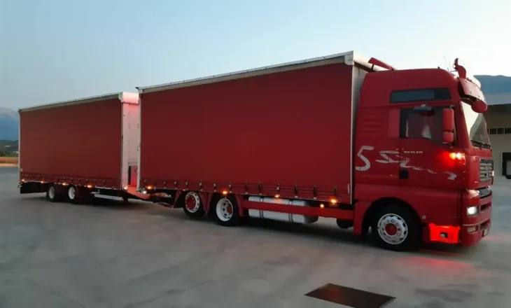 Kakavijë, 300 kamionë hynë në Shqipëri, orë të gjata pritje  në kufi