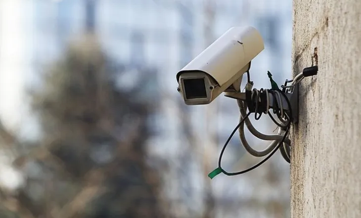 Kamerat e sigurisë drejt shtrenjtimit, prodhuesit paralajmërojnë rritje deri në 30% nga 1 prilli