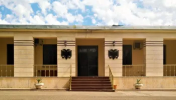 Kanabis në ndërtesën e drejtorit të burgut të Rrogozhinës, reagon Drejtoria e Burgjeve: Pezullohet nga detyra Bilal Hasa