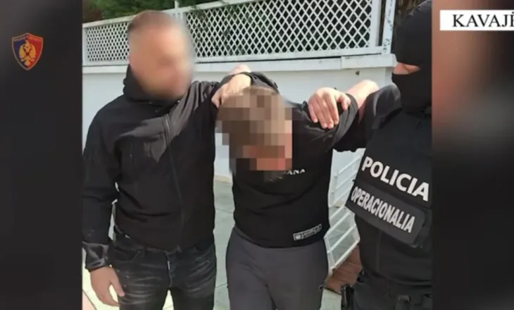 Kanosi klientët në lokal me armë dhe dhunoi pronarin, arrestohet pas disa orësh arrati 28-vjeçari në Kavajë