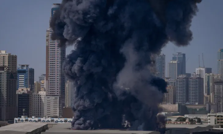 Kaosi me fluturimet, UAE mbulon të gjitha kostot për turistët e bllokuar