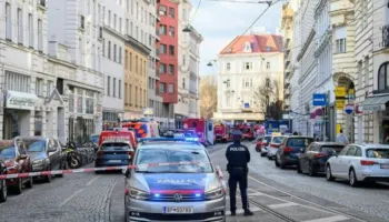 Katër punëtorë shqiptarë humbin jetën në Austri, bie skela