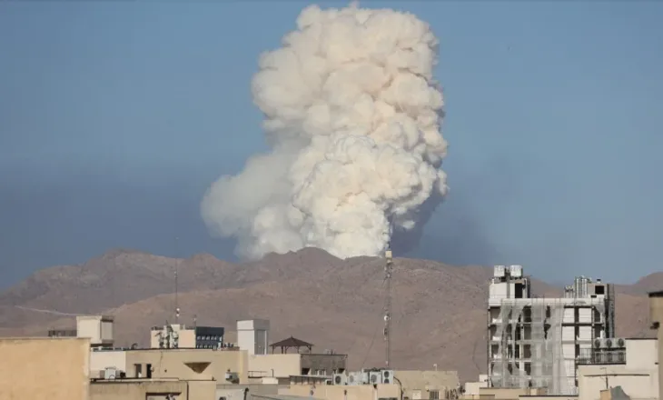 Kathimerini: Të panjohurat e “luftës” mes Tiranës dhe Teheranit