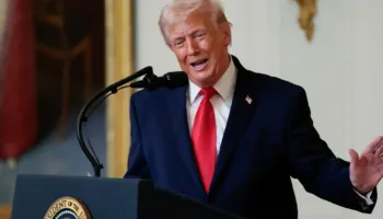 Kërcënon Trump: Nëse s’ka marrëveshje me Iranin, do hedhim në erë termocentralet, puset e naftës dhe ishullin Kharg