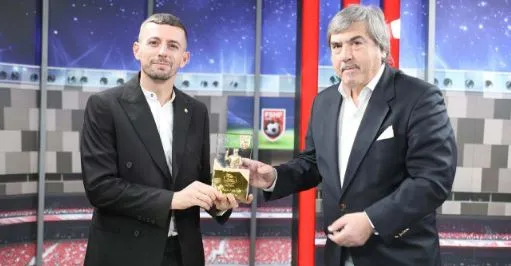 Kërnaja i Partizanit, trajneri më i mirë i muajit shkurt, çmimin ia jep Starova