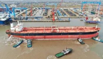 Kina ecën me kujdes në luftën me Iranin, ndërsa ajo balancon sigurinë energjetike dhe neutralitetin