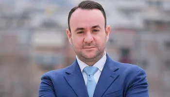 Klevis Balliu thirrje intelektualëve: Keni detyrë të bashkoheni me ne, ndryshe mos u ankoni