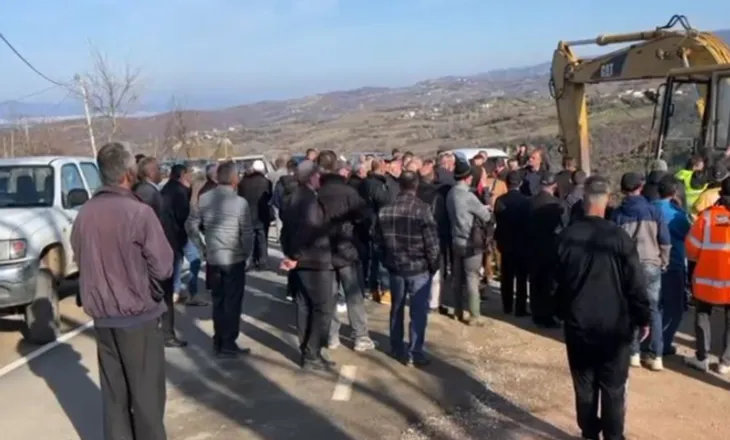 Klos/ Banorët e Kurdarisë kundër ndërtimit të HEC-it në përroin e Luses, largojnë mjetet e firmës