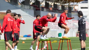 Kombëtarja stërvitet e plotë, Silvinjo teston goditjet standarte