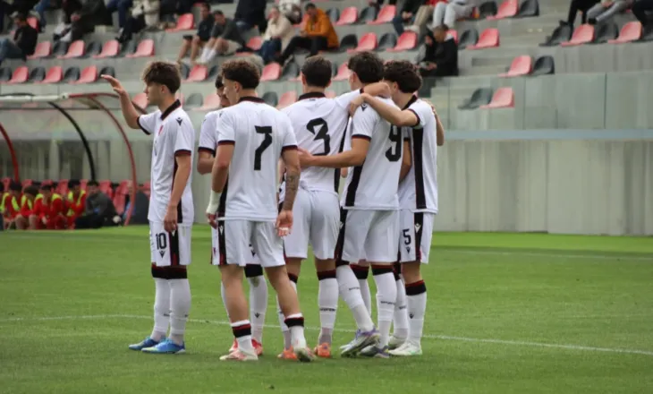 Kombëtarja U19 merr fitoren më të thellë në historinë e saj, mbetet në garë për kualifikimin në Europian