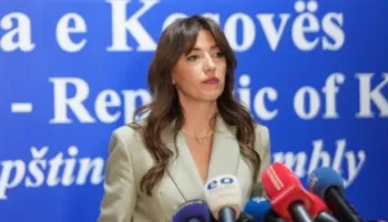 Kosovë/ Kryeparlamentarja Haxhiu: Nevojiten diskutime serioze për çështjen e Presidentit!