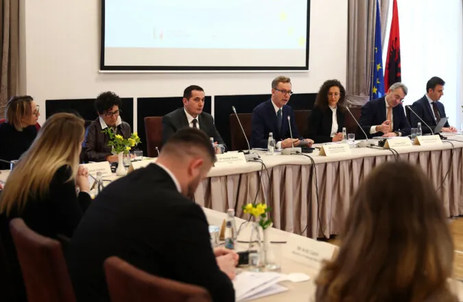 Krimi i organizuar, Ambasadori i BE-së në krah të SPAK: Fokus në rrjetet financiare kriminale