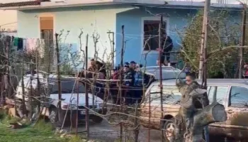 Krimi në Roskovec, flasin të afërmit dhe komshinjtë: Autori i ngjarjes ishte i vetmi burrë që s’pinte alkool në fshat