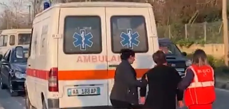 Krimi në Roskovec/ Motra e 75-vjeçares transportohet me urgjencë në spital! Të afërmit: Çifti i bashkëshortëve ishin…