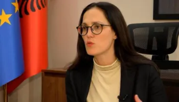 Kriza e naftës/ Ministrja Ibrahimaj: Po hartojmë planin për ngritjen e një kompanie shtetërore për tregtimin e karburanteve dhe ligjin për një rezervë shtetërore