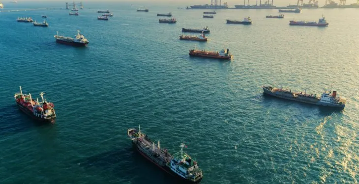 Kriza në Lindjen e Mesme/ 150 anije me naftë bllokohen pranë Ngushticës së Hormuzit