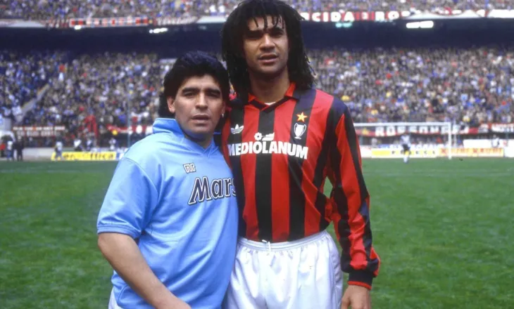 “Ku janë lojtarët që driblojnë? Ku janë lojtarët me b*le?”, legjenda hollandeze: Ta përpiqen të fitojnë rivënie anësore, nuk shoh më futboll