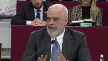 “Ku ndryshojmë ne nga ata që donin t’i pushkatonin gjyshin?” Rama për Ballukun: Do mbroj të vërtetën e madhe, atë të prezumimit të pafajësisë