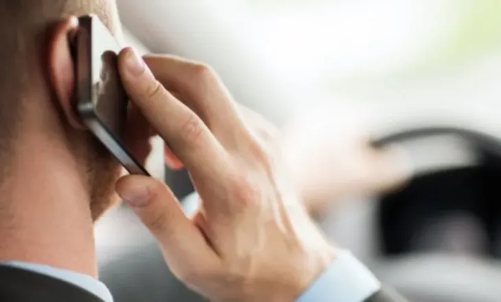 “Kujdes nga telefonatat mashtruese”/ Shoqata e Bankave thirrje qytetarëve: Mos ndani asnjë informacion…