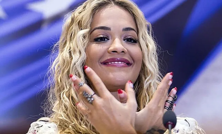 Kupa e Botës/ Reagon këngëtarja Rita Ora: Kosovë dhe Shqipëri, bëjeni historinë