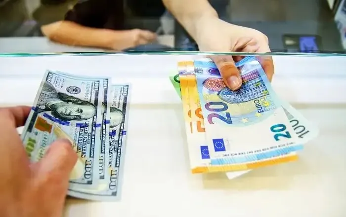 Kursi i këmbimit 19 mars 2026, me sa shiten dhe blihen sot euro dhe dollari