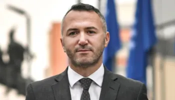 Kurti emëron Jeton Zulfajn kryenegociator të Kosovës me BE-në