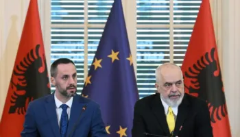 Kush do të drejtojë Policinë e Shtetit? Rama thërret Lamallarin në Vilën 30, ja çfarë po ndodh