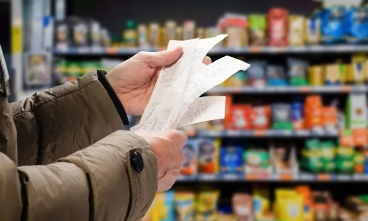 Kush fiton dhe humbet në “luftën” e re të çmimeve? Paradoksi i ri në Shqipëri dhe ngarkesa fiskale