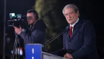 Kuvendi do të votojë për Ballukun! Berisha zbulon orën e protestës:  Në 10:00 të gjithë shqiptarët para Parlamentit!