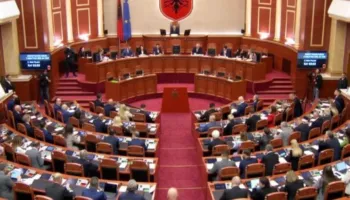 Kuvendi mblidhet sot në seancë, ja diskutimet që priten