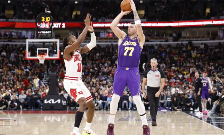 Lakers dalin nga kriza, Oklahoma triumfon ndaj Dallas, fitore për Chicago, Boston dhe Clippers