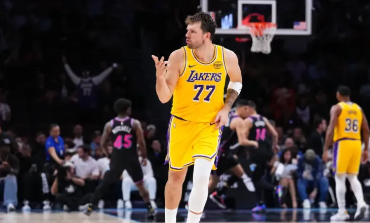 Lakers triumfojnë në fushën e Miami me 60 pikët e Doncic, Detroit komandon në Lindje