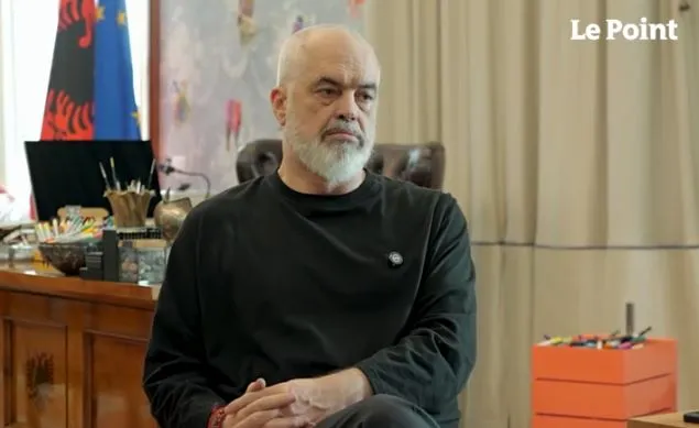 Le Point: Porti i Durrësit, qendër e madhe e pastrimit të parave në qiell të hapur