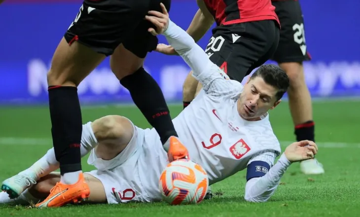 Lewandowski flet para ndeshjes me Shqipërinë: Janë kundërshtarë i vështirë