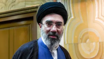 Lideri i ri iranian dërgohet në Moskë pas plagosjes në sulmin ajror