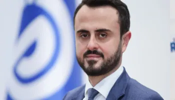 Liderin Berisha e goditën me ujë me presion, jemi në metrin e fundit, regjimi i ka minutat e numëruara