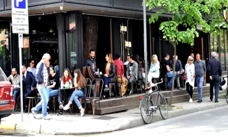 LIGJI/ NJE PEME PER ÇDO KARRIGE NE TROTUAR