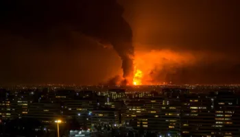 LIVE/ NATO shkatërron një tjetër raketë iraniane mbi Turqi, Erdogan paralajmëron Iranin. Rritet çmimi i naftës, Putin i ofron “ndihmë” Europës