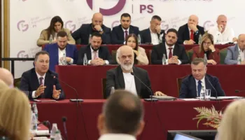 LIVE! PS zbulon raportin për Ballukun, mblidhet Grupi Parlamentar