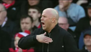 Liverpool, Arne Slot ‘shigjeton’ Premier League për goditjet standarde: Më pëlqen të shoh Barcelonën prej 10 apo 15 vitesh