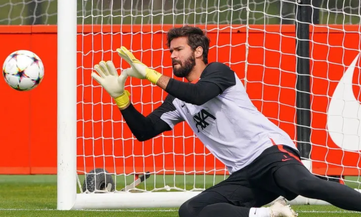 Liverpool humbet Alisson për një kohë të pacaktuar edhe Etikite s’do të luajë me kombëtaren e Francës