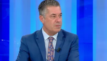 Lorenc Vangjeli: Sali Berisha e ka kthyer PD në “Airbnb” ambiciesh