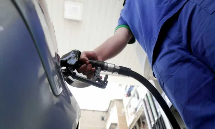 Lufta, “kapërcen” çmimi i naftës, ndikim nga mbyllja e Ngushticës së Hormuzit dhe goditja e rafinerive në Gjirin Persik